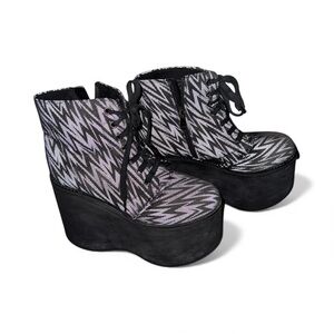 Black and reflective Platform Boots holographic dolls kill